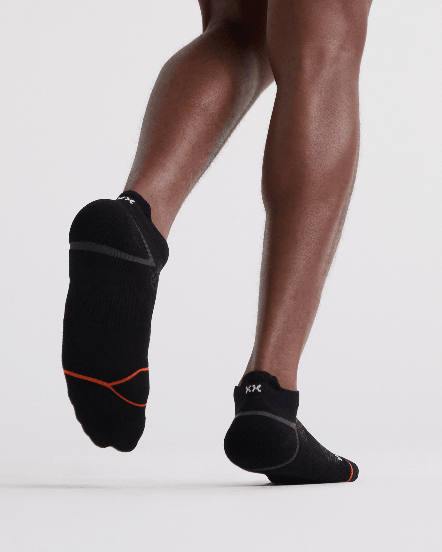 Front - Model wearing Foot Hold Mid-Weight Low Show Sock in Black