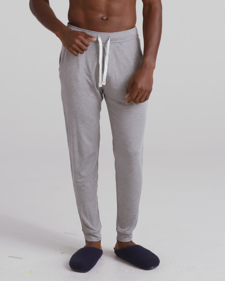 Video of model wearing Snooze Pants