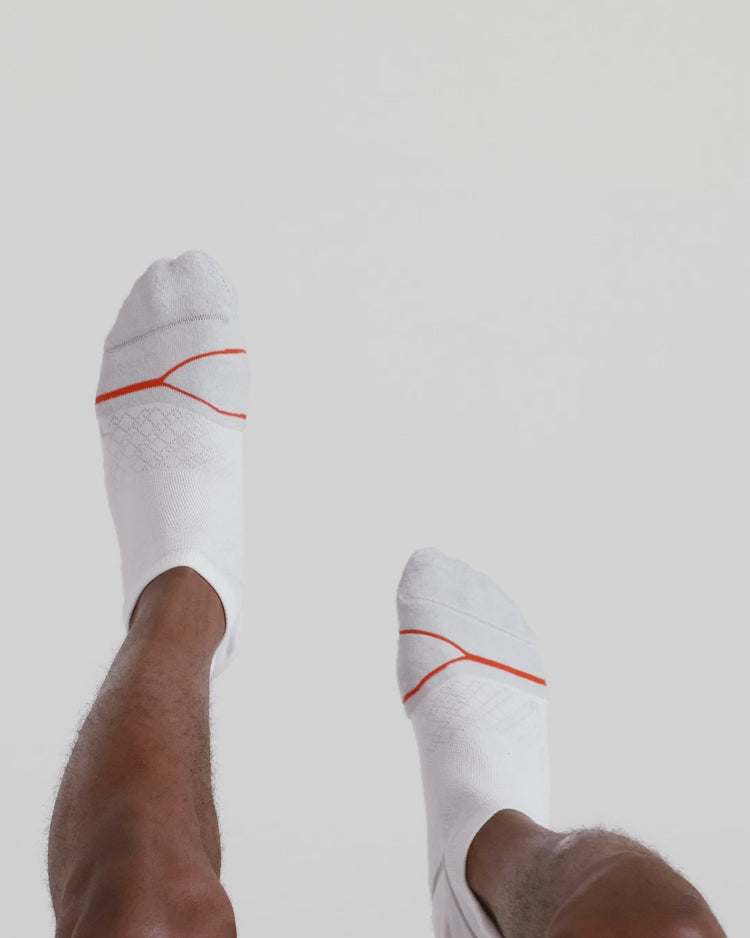 Video of Foot Hold Mid-Weight Low Show Sock in White