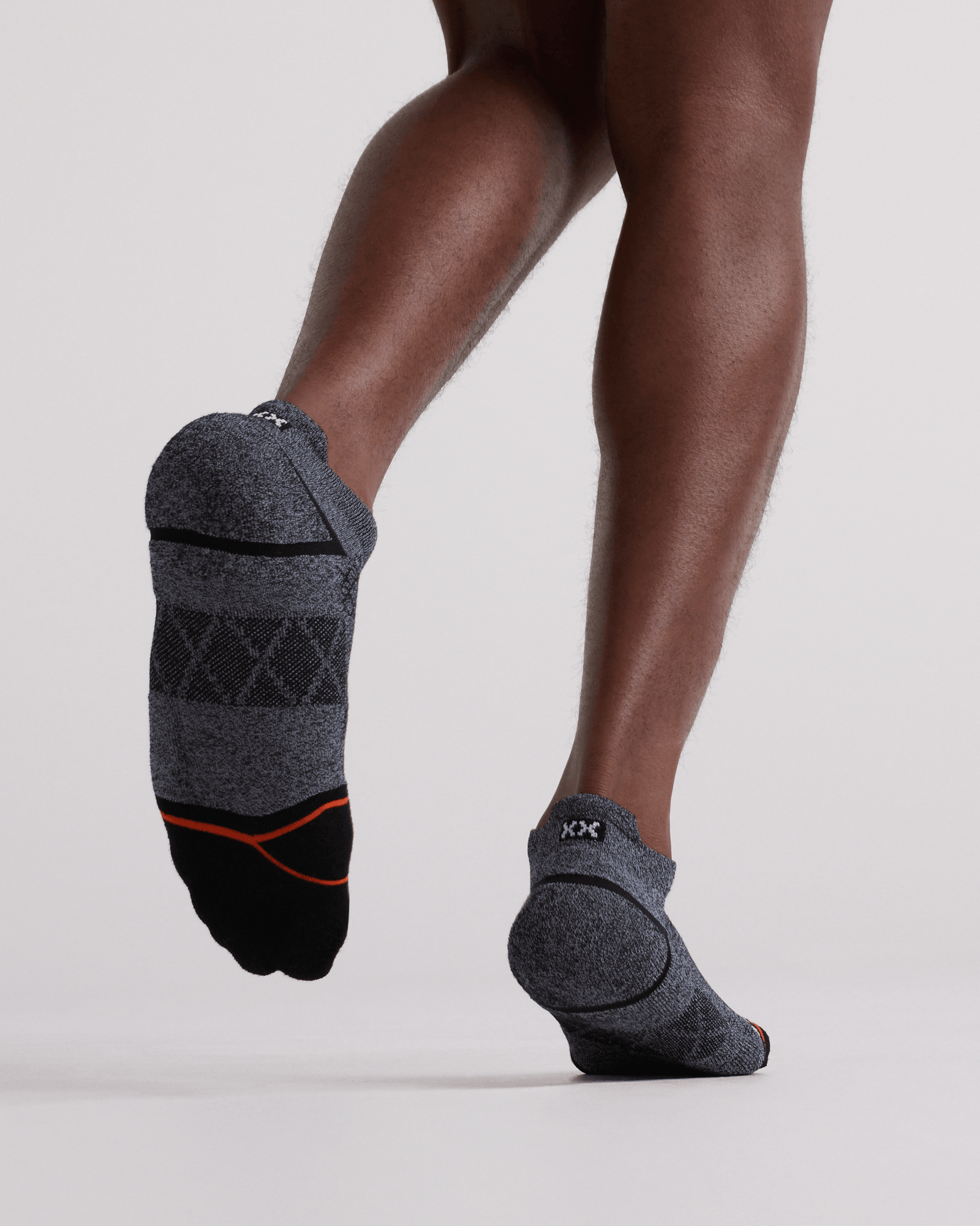 Front - Model wearing  Foot Hold Mid-Weight Low Show Sock in Black/White