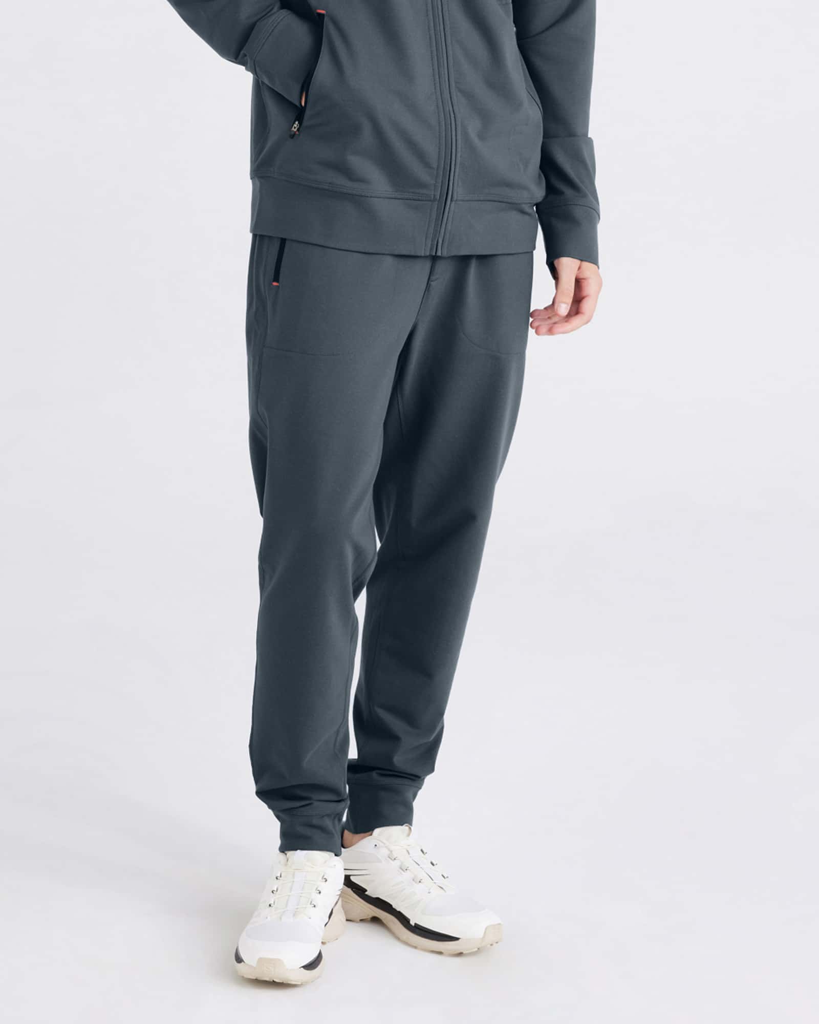Front - Model wearing Trailzer Jogger in Turbulence