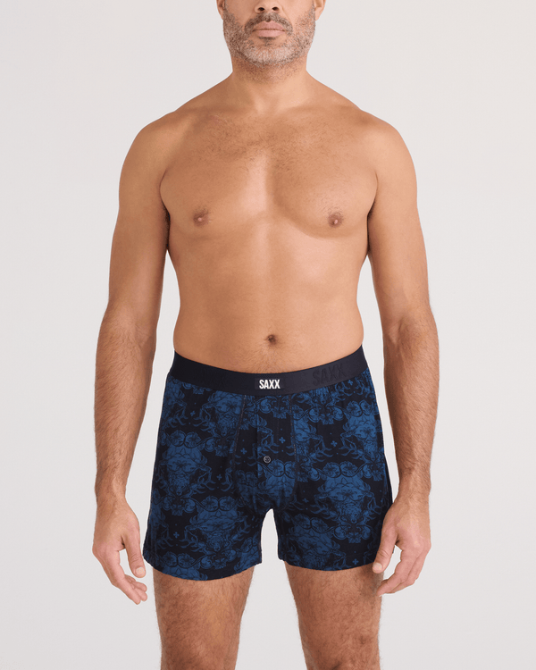 Front - Model wearing  Snooze Sleep Gift Set in Bear Brocade/Black